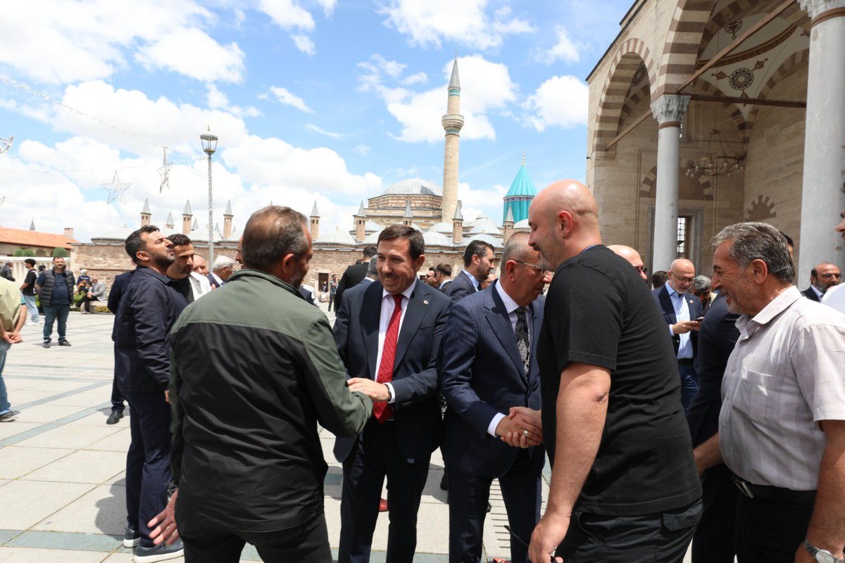 Hasan KILCA (@hkilca) on Twitter photo Kültür Sanat Politikalarından sorumlu AK Parti Genel Başkan Yardımcımız <a href="/HuseyinYayman/">Hüseyin Yayman🇹🇷</a>’ı şehrimizde ağırlıyoruz.
Değerli başkanımızla birlikte toplantılarımızın akabinde Sultan Selim Camii’nde Cuma bereketini yaşadık. Kültür Sanat Politikalarından sorumlu AK Parti Genel Başkan Yardımcımız <a href="/HuseyinYayman/">Hüseyin Yayman🇹🇷</a>’ı şehrimizde ağırlıyoruz.
Değerli başkanımızla birlikte toplantılarımızın akabinde Sultan Selim Camii’nde Cuma bereketini yaşadık.