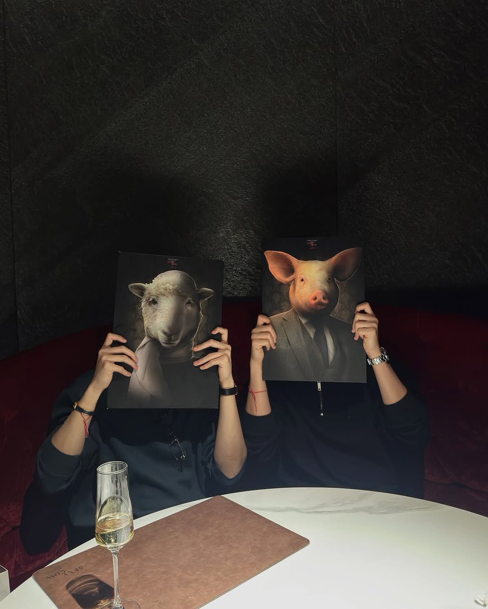 harxeuphoria's tweet photo. WILLIAMEST BIRTHDAY DINNER CELEBRATING EST BIRTHDAY!! 😭😭😭

#WilliamEst #วิลเลี่ยมเอส https://t.co/6LHzoyzpmE