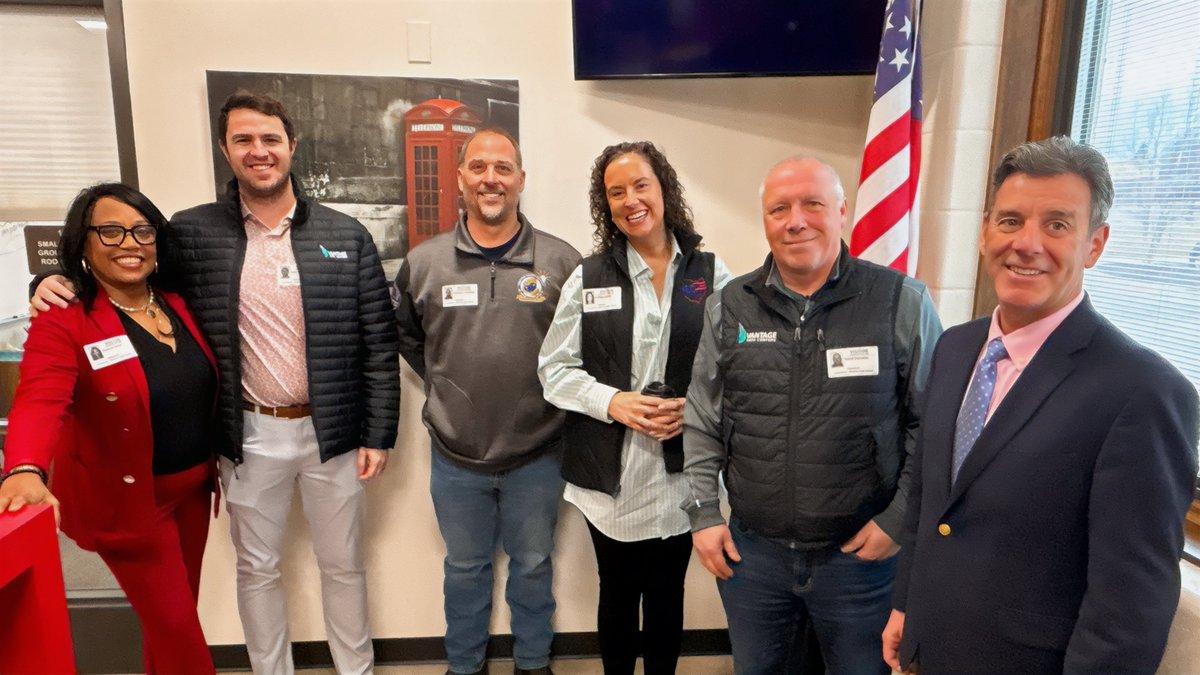 Recently our Ohio team had the privilege of visiting Johnson Monroe High School (JMHS) to tour their impressive Multi-Technician Program, alongside partners from Turner Construction and IBEW Local 1105.

JMHS is training the next generation of skilled trade professionals in