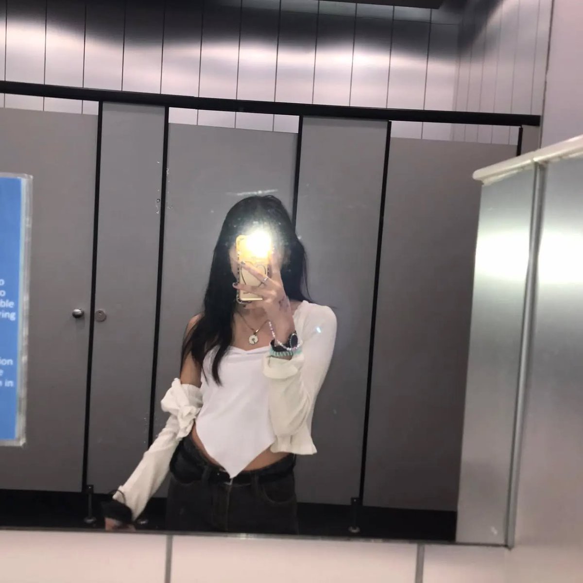 alter_iyah's tweet photo. pinay alter no dp open for booking here

New to alter help me 😭😭

need lang help for college funds 😭😭

no dp if around mnl / 19 / petite / student / she/her

can do contents like face reveal din 
DM

#alterpinaybagets #alterpinay #pinayalter #alterpinaybookings #altermanila https://t.co/6DKVE6wlhn