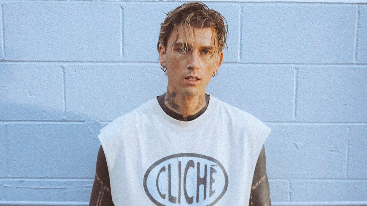 "cliché" by <a href="/machinegunkelly/">mgk</a> debuts at #142 on today's Global Spotify chart with over 1.4 MILLION streams.

– It also debuts at #37 on the US chart with over 685k streams.