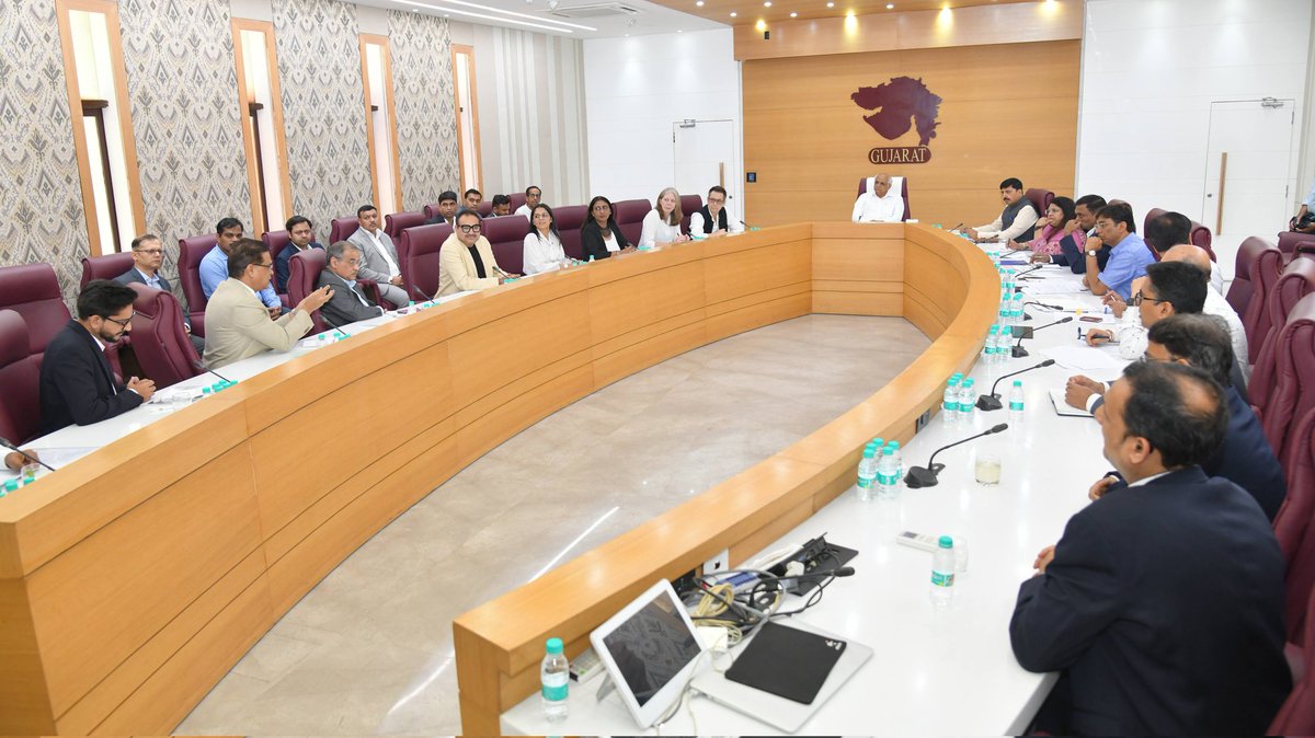 CMO Gujarat tweet media