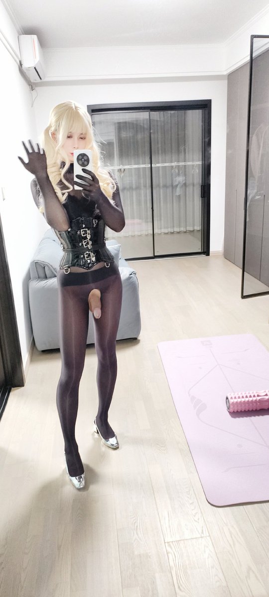 依依 (@hefeicdyiyi) on Twitter photo 