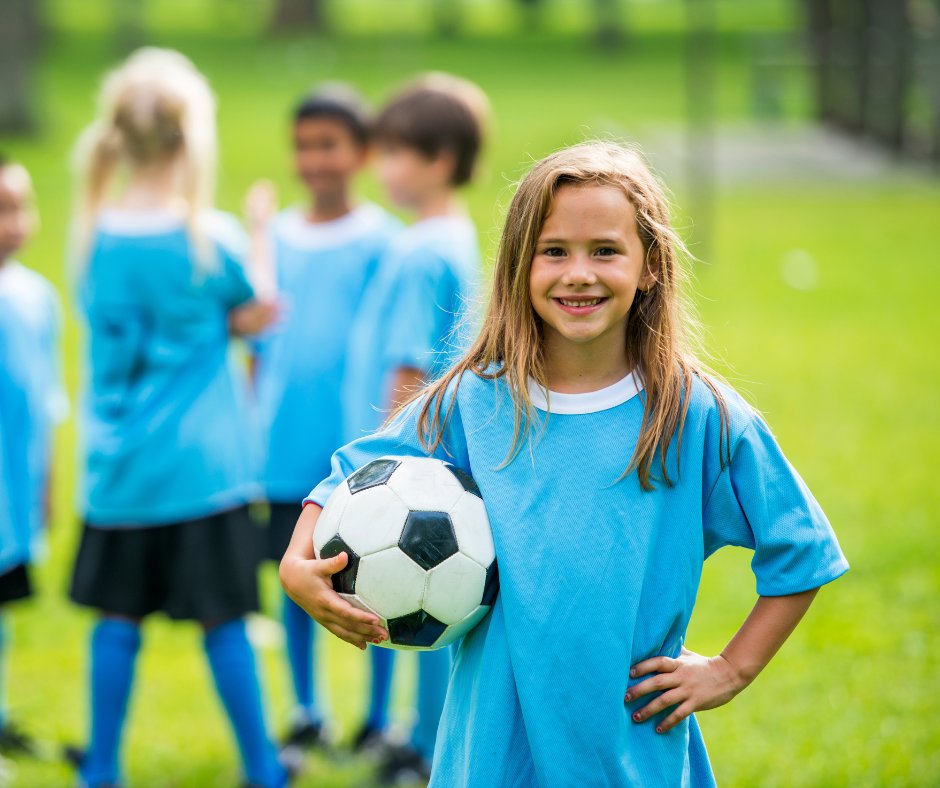 🏆🎓 Formación, Deporte y Empleo te ofrece formación en Fútbol, Baloncesto y Fútbol Sala. ¿Te apasionan los deportes? ¡Haz de tu pasión tu profesión con nuestros cursos homologados! Más información en: f.mtr.cool/kbyffegpdr #CursosDeFútbol #Deporte