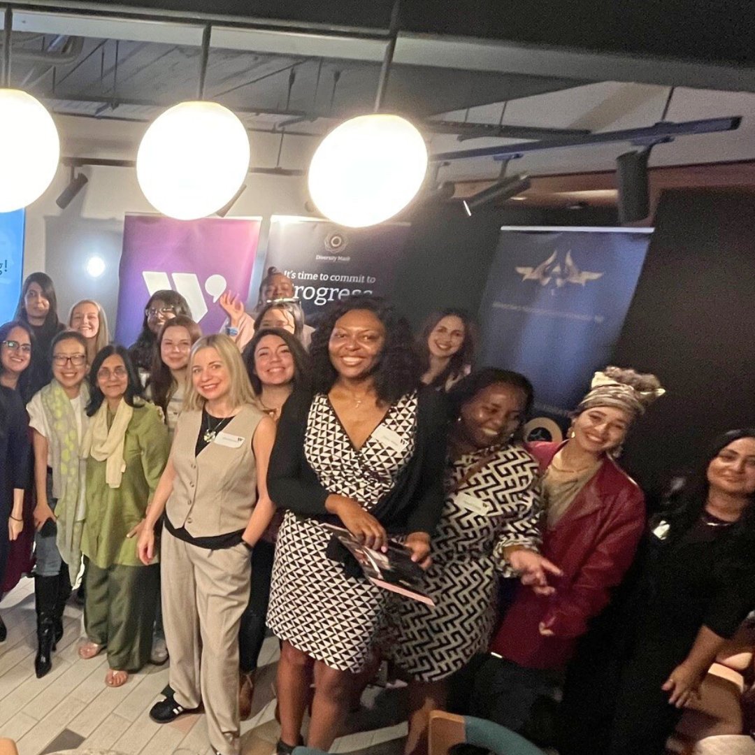 Diversity_Mark's tweet image. Looking to expand your network and connect with inspiring women from diverse backgrounds? Join us for an empowering evening hosted by WiB and MRANI. Register now to be part of this event  bit.ly/3HfQOG5 
#NetworkingEvent #InclusionMatters #DiversityMark #MarkOfProgress