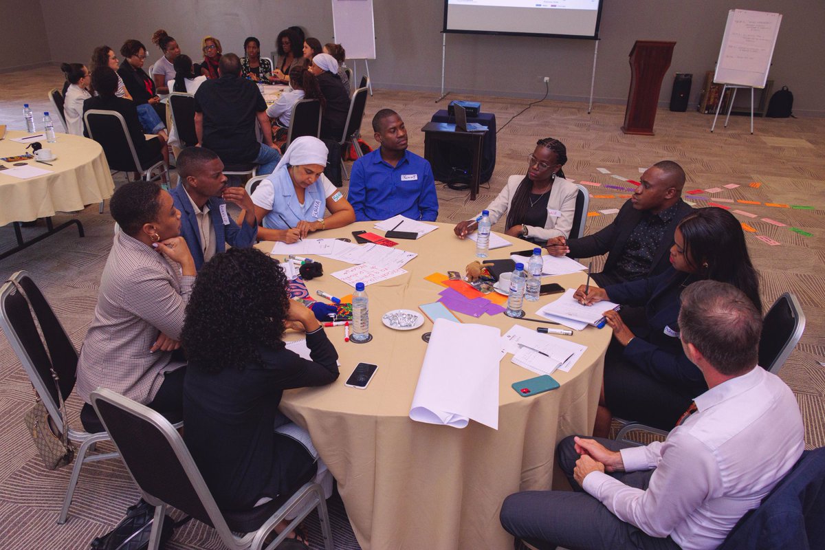 InclusiveMoz's tweet image. 🎤 On 20 Mar, IGM trainees joined key voices at @muva_mz’s workshop on #youthemployability.
From internships to entrepreneurship to public works, their contributions reflected real challenges & bold ideas — many backed by #IGM data.
📲 Learn more at: igmozambique.wider.unu.edu