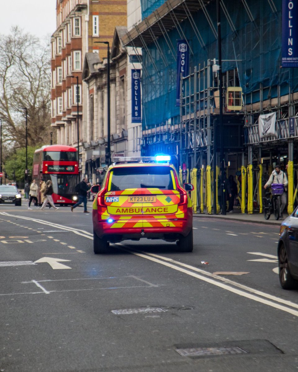 Franck was cycling home from work, like any other day, when without warning he lost control of his bike.

Read why our team of expert doctors and paramedic needed to urgently induce him into a coma at the roadside: londonsairambulance.org.uk/news-and-stori…