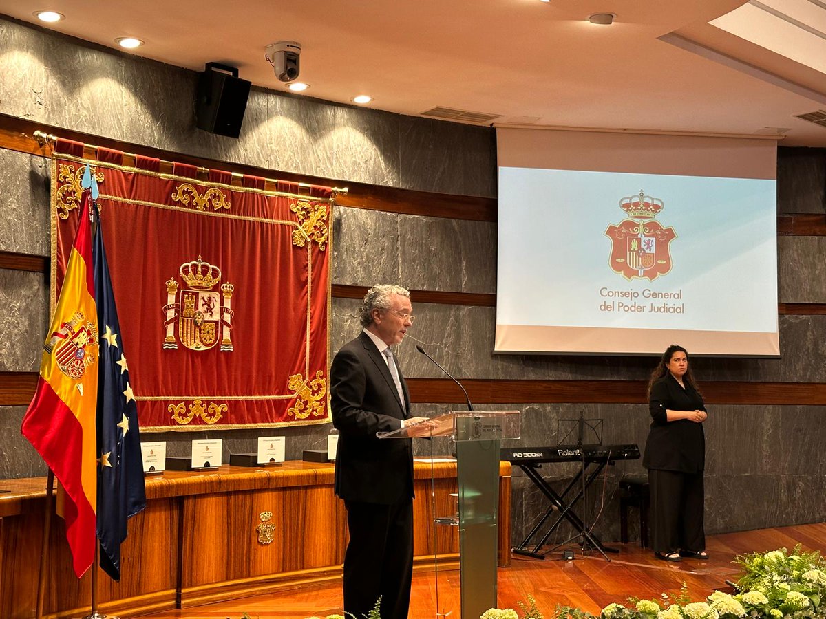 🍀 Plena inclusión (@plenainclusion) on Twitter photo 🥇Hoy se han entregado los Premios del Foro 'Justicia y Discapacidad' en el Consejo General del Poder Judicial.
🍀De los 4 galardones que se conceden, dos han distinguido la labor de entidades de nuestro movimiento asociativo: <a href="/FundacionProde/">Fundación PRODE</a> y <a href="/hogardonorione/">Hogar Don Orione</a> ¡Enhorabuena! 🥇Hoy se han entregado los Premios del Foro 'Justicia y Discapacidad' en el Consejo General del Poder Judicial.
🍀De los 4 galardones que se conceden, dos han distinguido la labor de entidades de nuestro movimiento asociativo: <a href="/FundacionProde/">Fundación PRODE</a> y <a href="/hogardonorione/">Hogar Don Orione</a> ¡Enhorabuena!