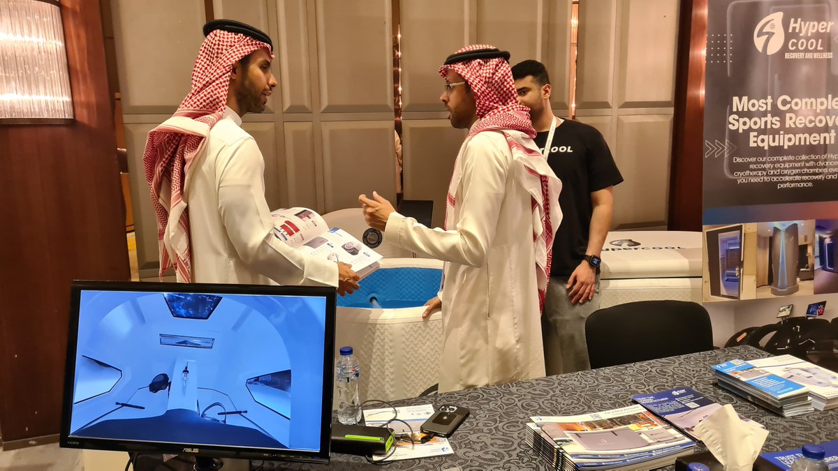 AldayelBader's tweet image. سعدت بالمشاركة في القمة الثالثة للابتكار في الملاعب والرياضة برعاية @MISA &amp;amp; بتنظيم مميز من ACM.

عرضنا في #HyperCool حلولنا لأحواض الثلج، غرف التبريد، والأوكسجين لتسريع الاستشفاء الرياضي 💪❄️

فخورون بدعم #رؤية_2030 🇸🇦

#الرياضة #الاستشفاء_العضلي #هايبركول #StadiumSummit