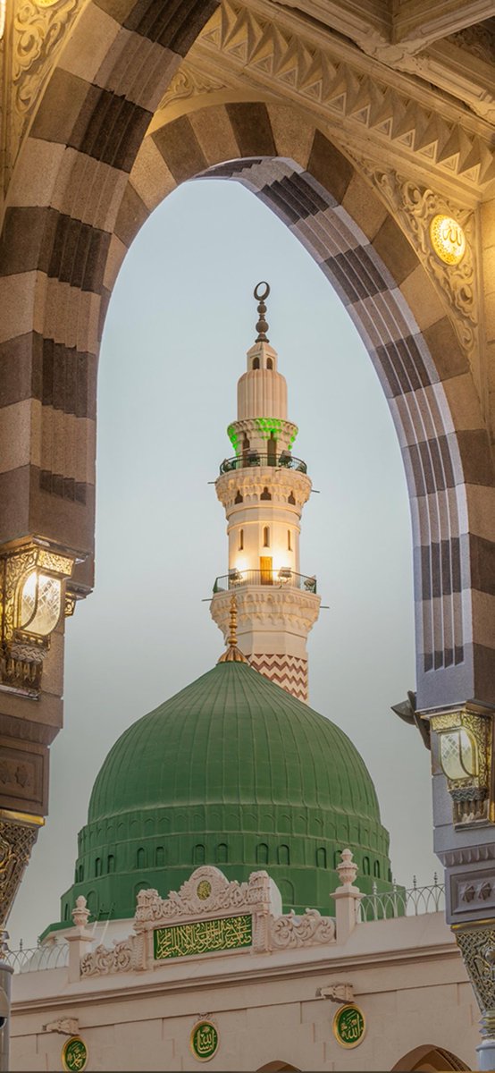 AlharamainSA's tweet photo. 📱خلفية جوال | ⁧#المسجد_النبوي.

⁧#يسر_وطمأنينة https://t.co/higgvqxOV2