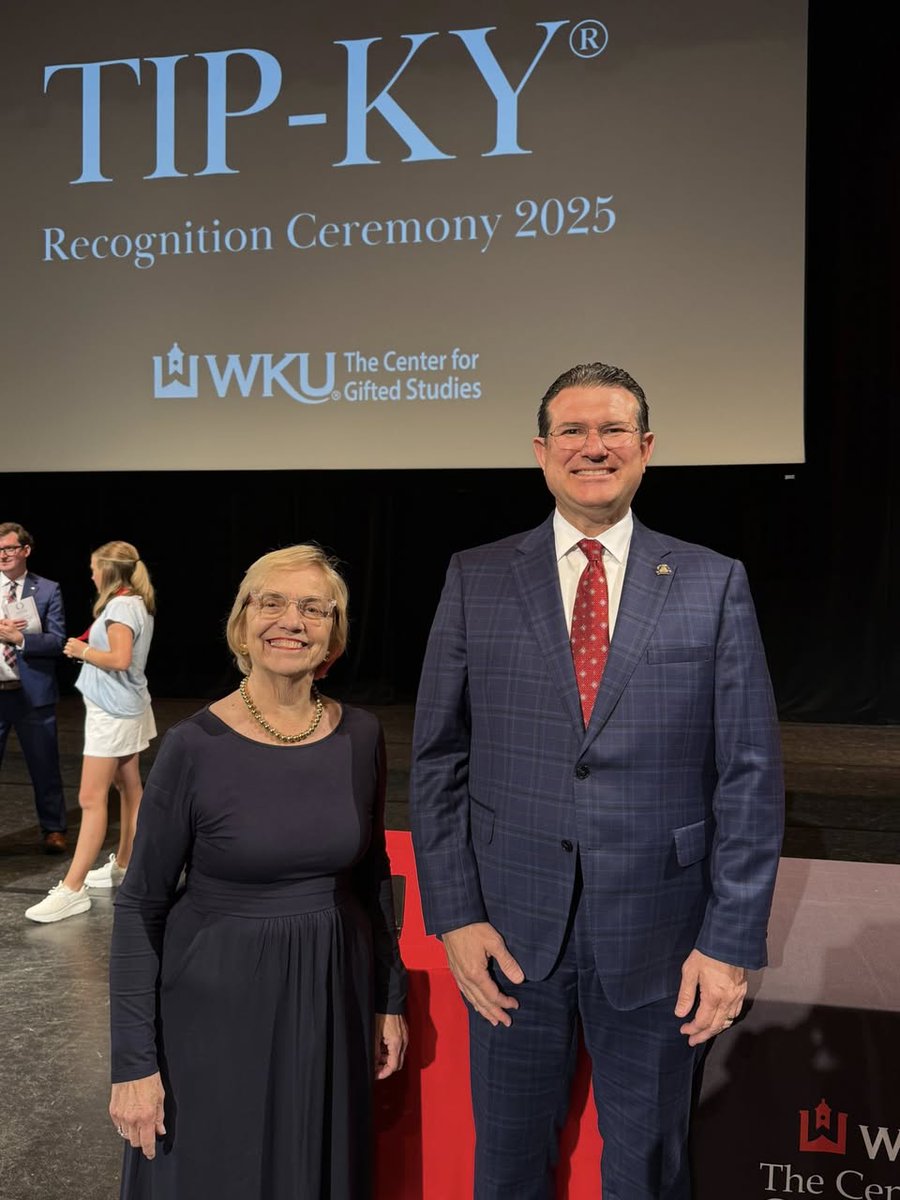 jlrgifted's tweet image. Robert Duvall delivered the address and put medals on almost 200 4th-8th graders. 16 7th and 8th graders had an ACT score of 29 or higher! Our young people are ready to learn at advanced levels. @WKUCEBS @wku @NAGCGIFTED @KAGEgifted @GattonAcademy @GiftedStudies