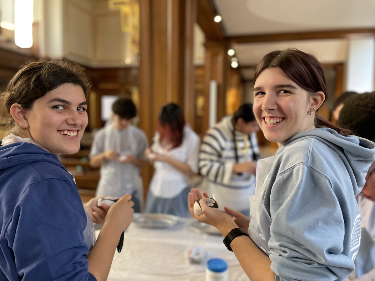 Square Mile Churches (@sqmilechurches) on Twitter photo We’re excited to have @SPAB1877 at our KS4 Careers Day on 25 June!
Meet craftspeople, try traditional tools, and have a go at sketching with one of their Scholars – live from <a href="/HolySepulchreUK/">Holy Sepulchre London</a>
Book: contact.squaremilechurches@london.anglican.org
#SPAB #HeritageSkills #KS4Careers We’re excited to have @SPAB1877 at our KS4 Careers Day on 25 June!
Meet craftspeople, try traditional tools, and have a go at sketching with one of their Scholars – live from <a href="/HolySepulchreUK/">Holy Sepulchre London</a>
Book: contact.squaremilechurches@london.anglican.org
#SPAB #HeritageSkills #KS4Careers