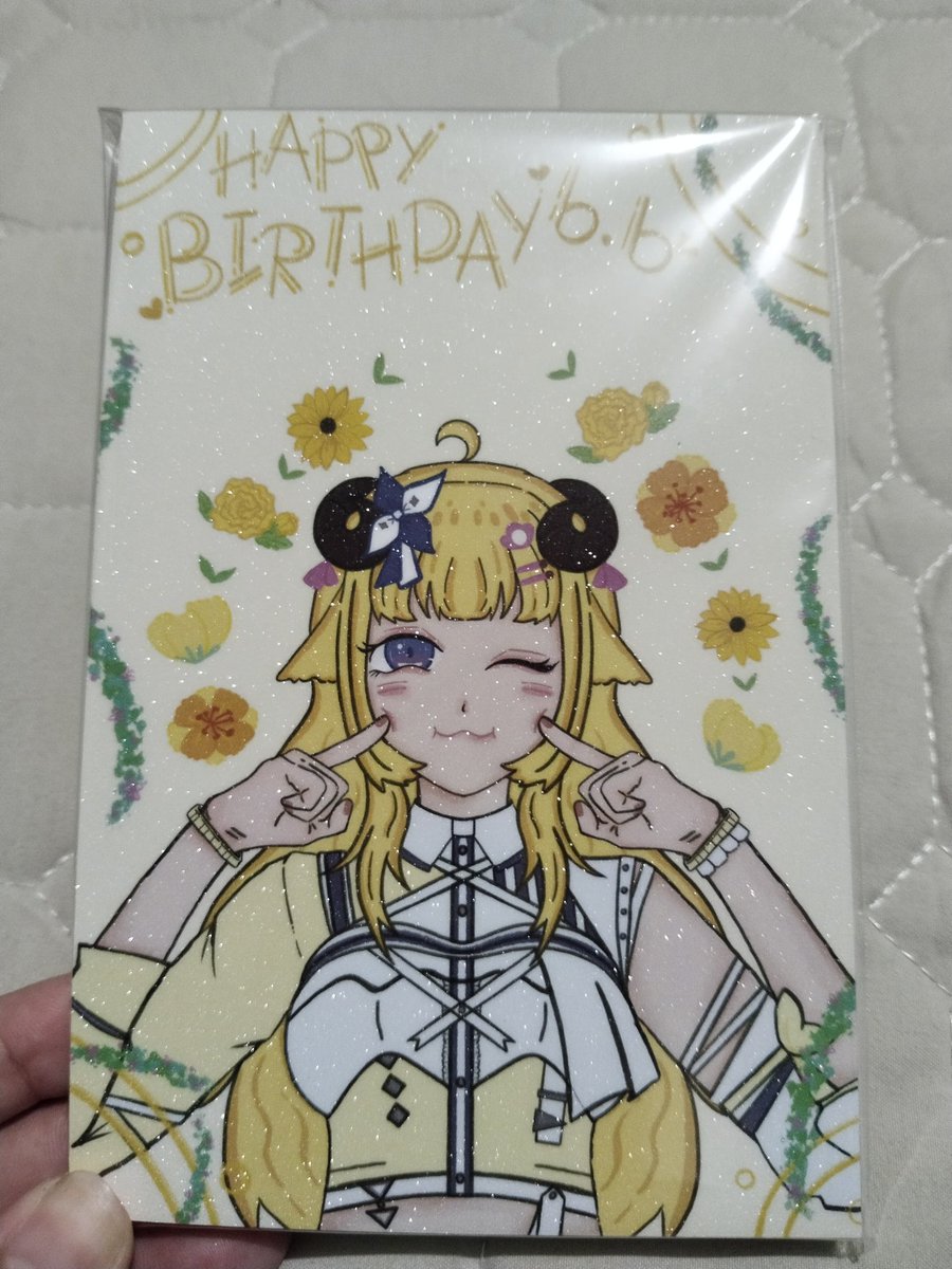 กลิตเตอร์สู้เเสงมาก 
สวยจนร้องตะโกน #review28_24studio