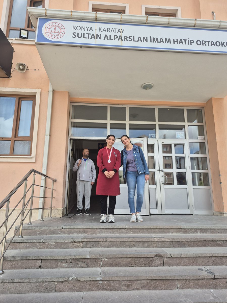 Öğrencimiz Nazik Ece ŞENOL Analik Tekvando Konya 1.si olarak bizi gururlandırılmıştır. Başarılarının devamını dileriz👏