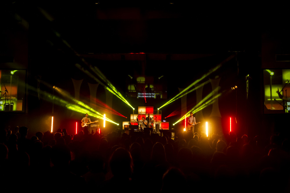 churchstages's tweet image. Pyramid Boxes
Stacked for impact 🙌 Thomas Merryman from Mt. Lebanon Baptist Camp in Cedar Hill, TX built this bold modular pyramid for their 2015 youth camp.. 🔷✨ #StageDesign 

churchstagedesignideas.com/pyramid-boxes/