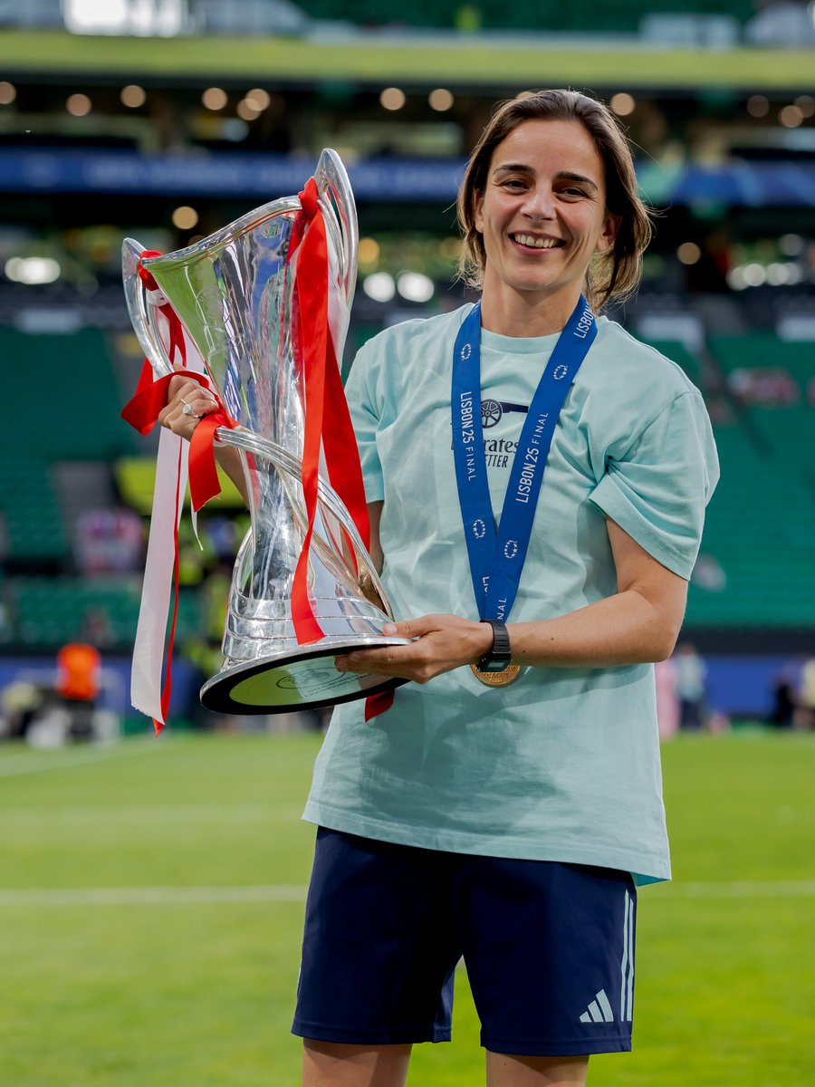 UWCL's tweet image. 💬 One word to describe Renée Slegers... 👇

#UWCL || #UWCLfinal