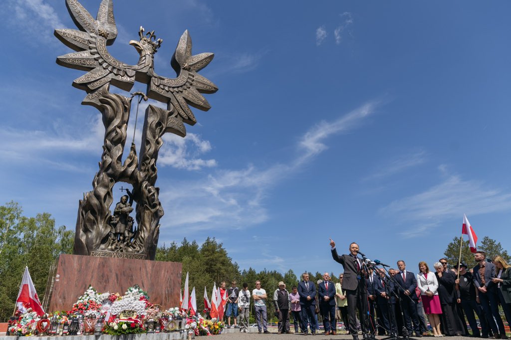 Karol Nawrocki tweet media