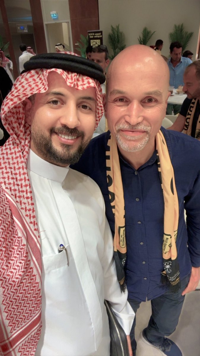 jassas2's tweet photo. @NEHAD___M @ittihad @SaudiNews50 @ArabNewsfr @arabnews @SPA_Spor @mosgovsa @riyadiyatv @ittihad_fns @saudiFF مقابلة جميلة سعادة السفير مع عاشق نادي الاتحاد وان شاءالله تكتمل فرحتنا الليلة 💛 https://t.co/MbXBKvTfwS