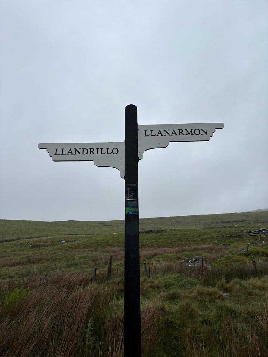 Clwb Rygbi Bro Gwernant (@crbrogwernant) on Twitter photo Progress update.. wet start to the hike , but climbed over the Berwyn mountains ⛰️ and now enroute to Bala. To support Einion , see link gofund.me/5189afd3 <a href="/ovalzonerugby/">Oval Zone Rugby Mag</a> Progress update.. wet start to the hike , but climbed over the Berwyn mountains ⛰️ and now enroute to Bala. To support Einion , see link gofund.me/5189afd3 <a href="/ovalzonerugby/">Oval Zone Rugby Mag</a>