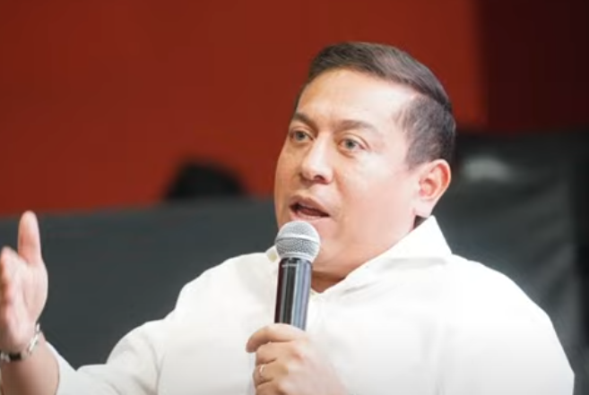 #AlAire A esta hora se conecta el gobernador de Boyacá, Carlos Amaya, habla sobre el pulso político de cara a las elecciones de 2026 #MañanasBlu youtube.com/live/BRHccxWw0…