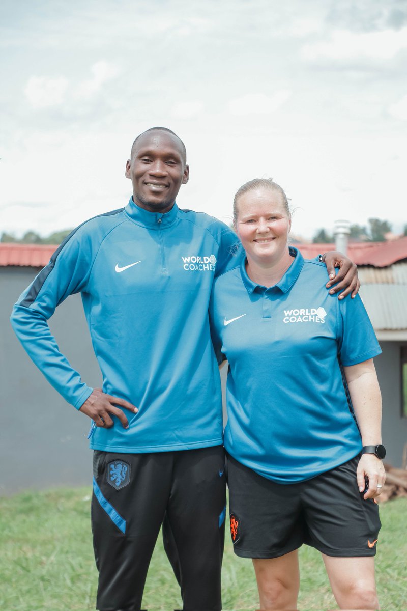 mondraymond15's tweet photo. Incredible team work from these passionate Coaches
Corina Dekker @FCTwenteVrouwen  Netherlands
Jessy Lukoki Soccer for Life Uganda
Mutonyi Agnes Hope uganda.
Raymond  @SokoloFoundatio 
Knvb world coaches program Uganda East Africa https://t.co/R8qwPwzjrO