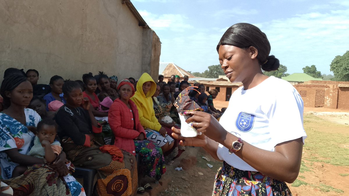 We're thrilled to highlight our incredible Family Health and srhr Facilitator, Guyguy Mpanga! Since joining Umoja Sport in 2024, she has been a dedicated advocate for women's health, sharing her passion and knowledge with our community. 
We're so lucky to have her