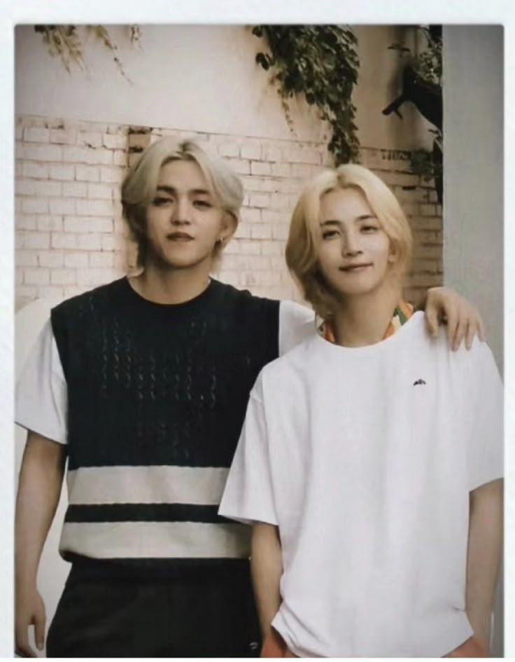 onunamu's tweet photo. they look like brothers!! https://t.co/zvqiDFOLzx