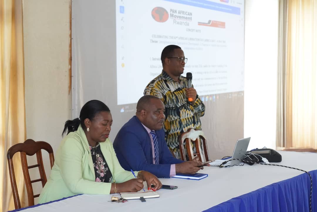 #PAMRwanda gives a public lecture to staff and students at #ULK in a celebration of Africa's 62 independence. 
#PAMRwanda
#WeAreUlk