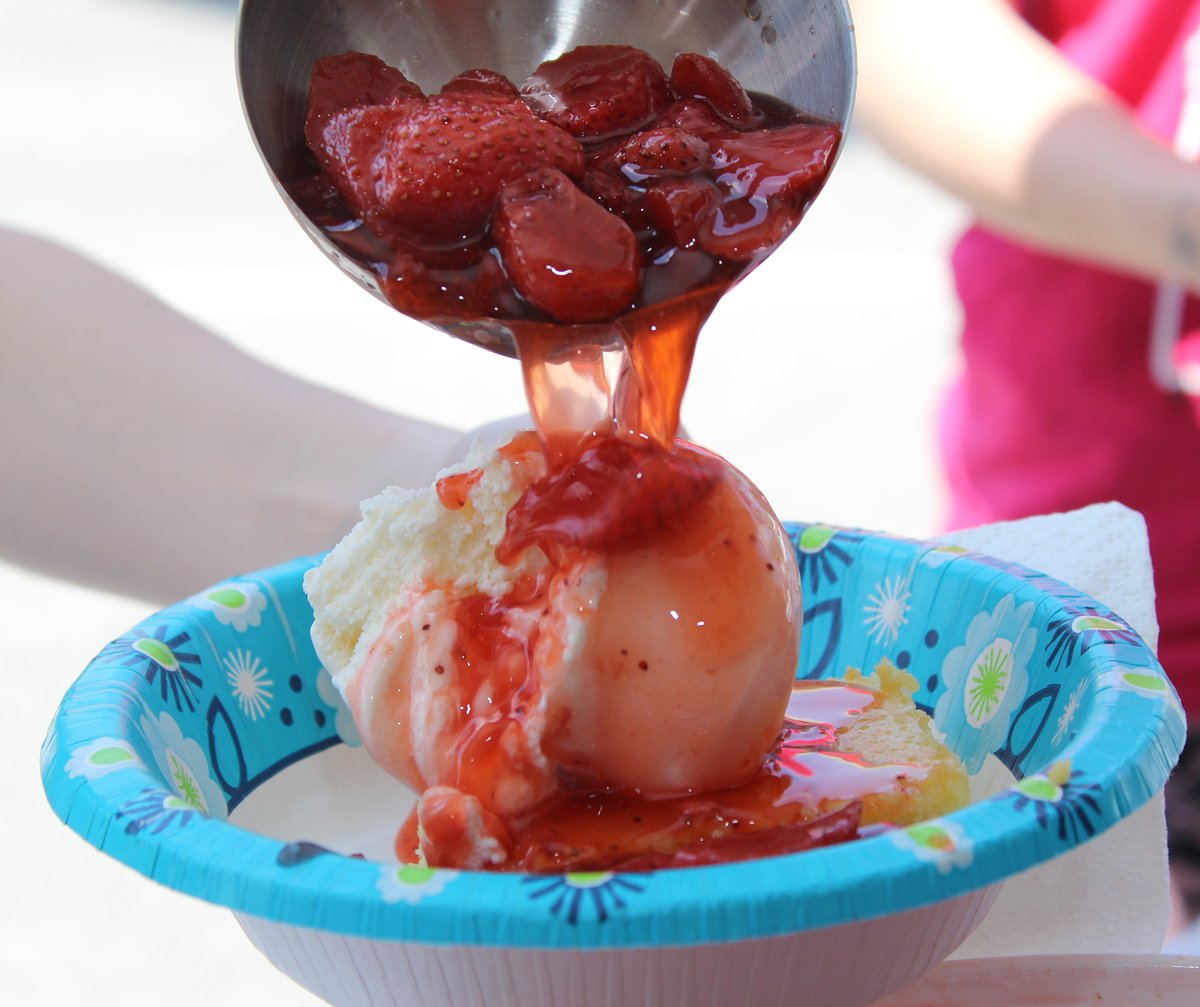 If you think summer is locally-made shortcake loaded with strawberries, ice cream, and whipped cream, then you need to check out the Strawberry Festival on June 6 for a "berry" good time in downtown Kokomo! 🍓
Learn more here: visitkokomo.org/strawberry-fes…