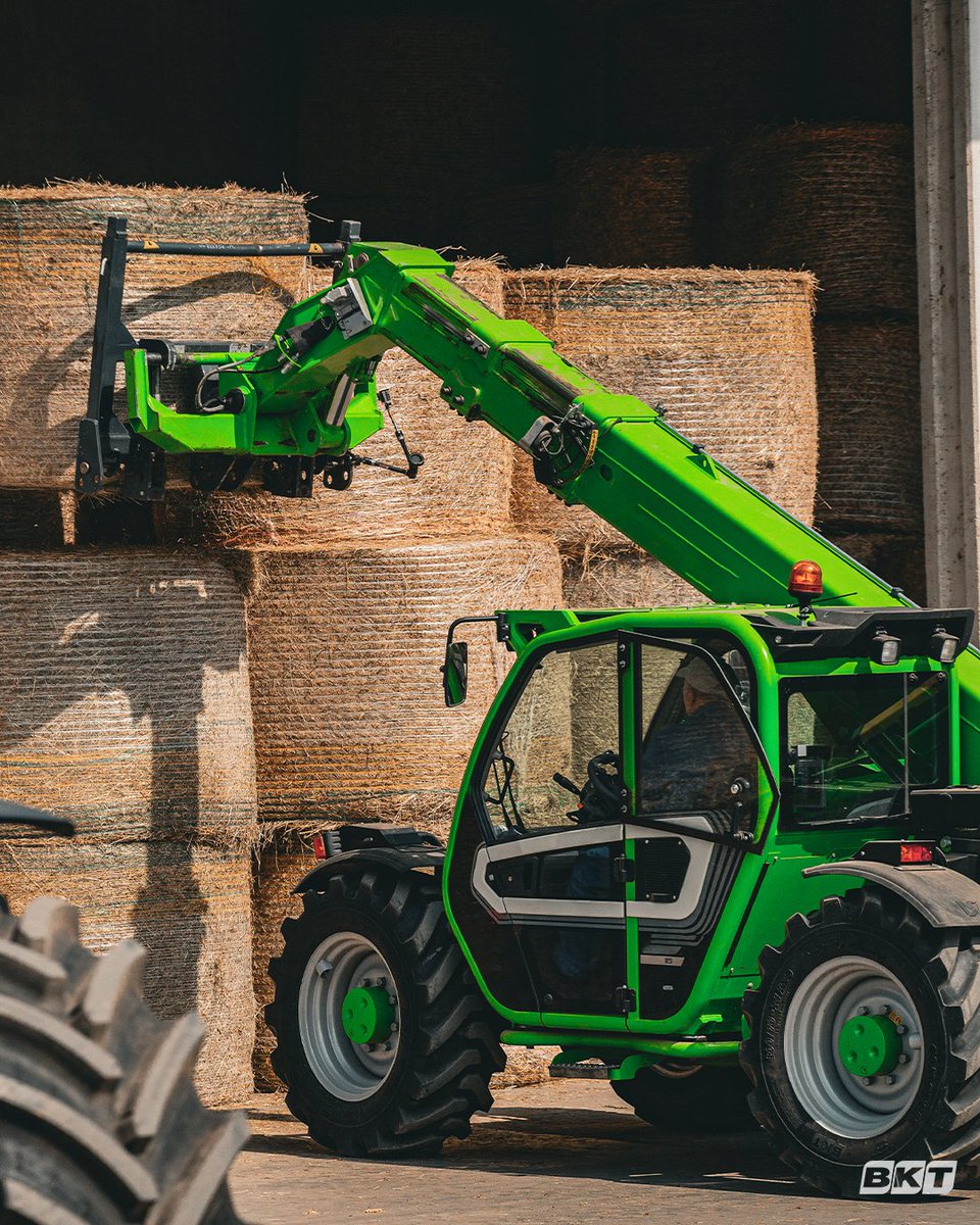 The perfect tires for your Telehandler. 💪

CON STAR ✅ 
MULTIMAX MP 569 ✅ 
AS 504 ✅ 

These three BKT favorites are built for stability, traction, and durability on every lift and load.

#BKTTires #Telehandler #Agriculturel #Farming