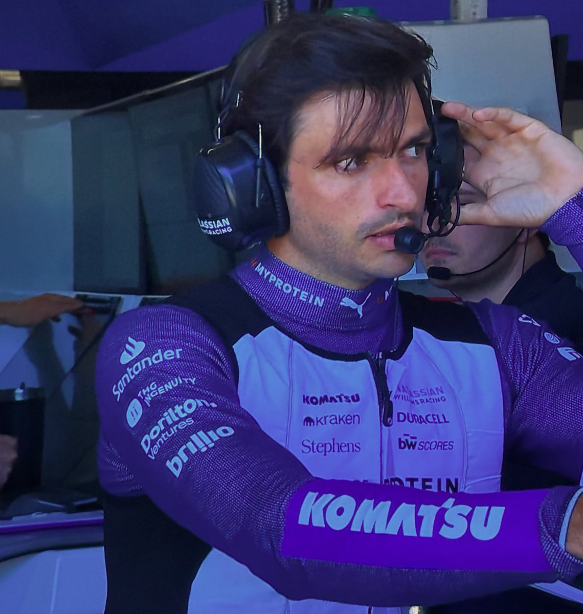 itsnotme_ari's tweet photo. prince eric this, flynn ryder that, no one holds a candle to how pretty carlos sainz is https://t.co/kMnCNYP0lk