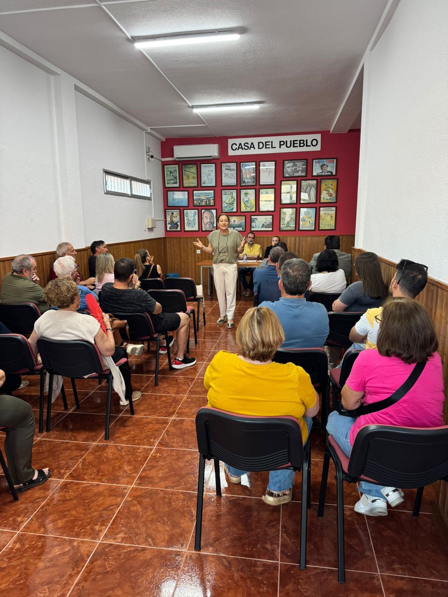 PSOENijar's tweet photo. Con ilusión, compromiso y responsabilidad, anoche se llevó acabo la renovación de nuestra Ejecutiva. Una nueva etapa comienza con un equipo reforzado y más unido que nunca, bajo el liderazgo de nuestra Secretaria General, que seguirá al frente con más fuerza e impulso que nunca. https://t.co/eA400i4uC7