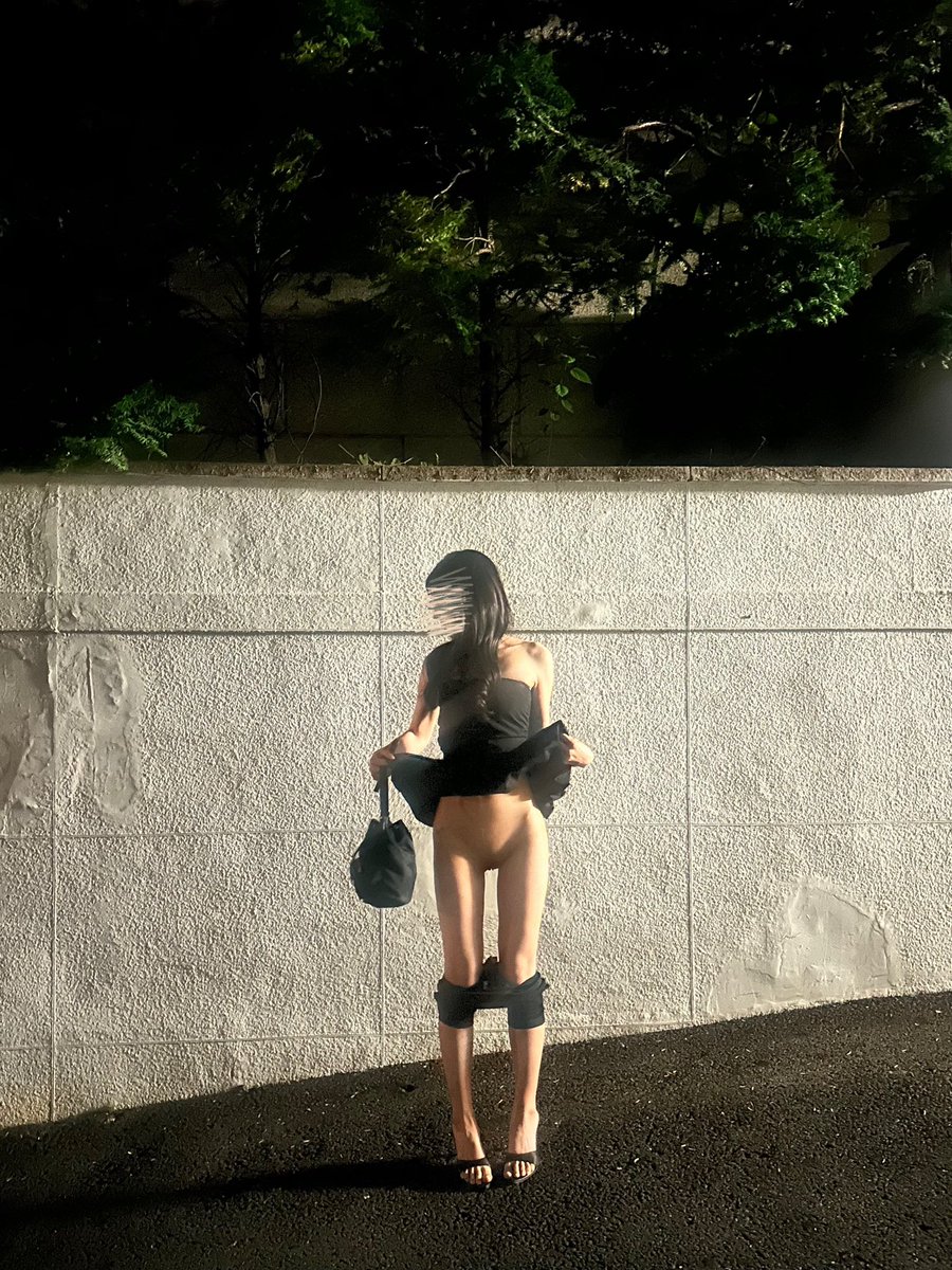 금요일 지우랑 이디자🩷 놀러오신분들 인사 해주세요~
#이디자 #부커클럽 #부커만남 #섹트 #야노 #초대남 #초대녀 #부커커플 #건오 #디그레이디