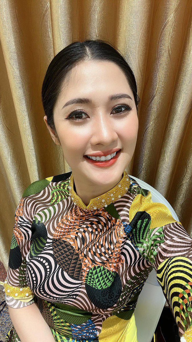 Lol em chỉ để ngắm chứ không phải để đụ đâu anh