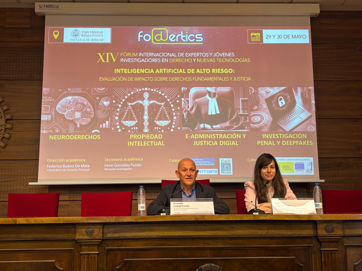 Clausuramos la decimocuarta edición de <a href="/foderticsusal/">FODERTICS</a> con Fernando Carbajo Decano de la <a href="/FacDerechoUsal/">Facultad de Derecho</a> e <a href="/irenearenal/">Irene GzP</a> 
#FODERTICS14