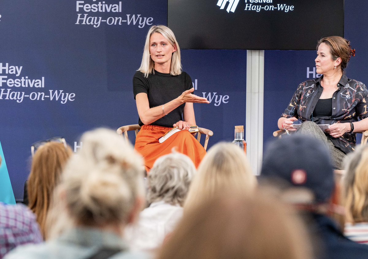 StonexEmma's tweet image. Such a fantastic time @hayfestival on Wednesday talking about #thesunshineman and #thelamplighters with bestselling author Stephanie Merritt - thanks to everyone who came for the company, thoughtful questions, and enlightening chats at the book signing ☀️💛🙏 #HayFestival2025