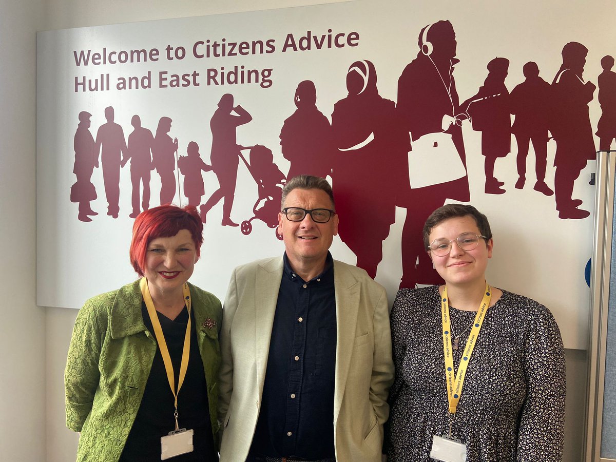 It was a pleasure to meet <a href="/KarlTurnerMP/">Karl Turner MP</a> on Thursday to share our insights into the effects of the Government's proposed welfare and benefits reforms on his constituents in East Hull.

The consultation on the proposed changes runs until the end of June 🔽
hullandeastridingcab.org.uk/have-your-say
