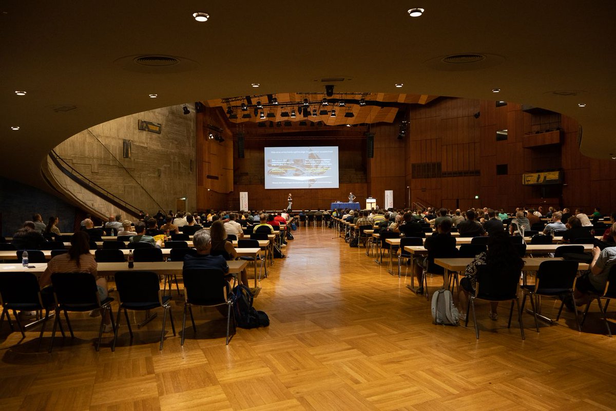 Java User Group Stuttgart e.V. tweet media