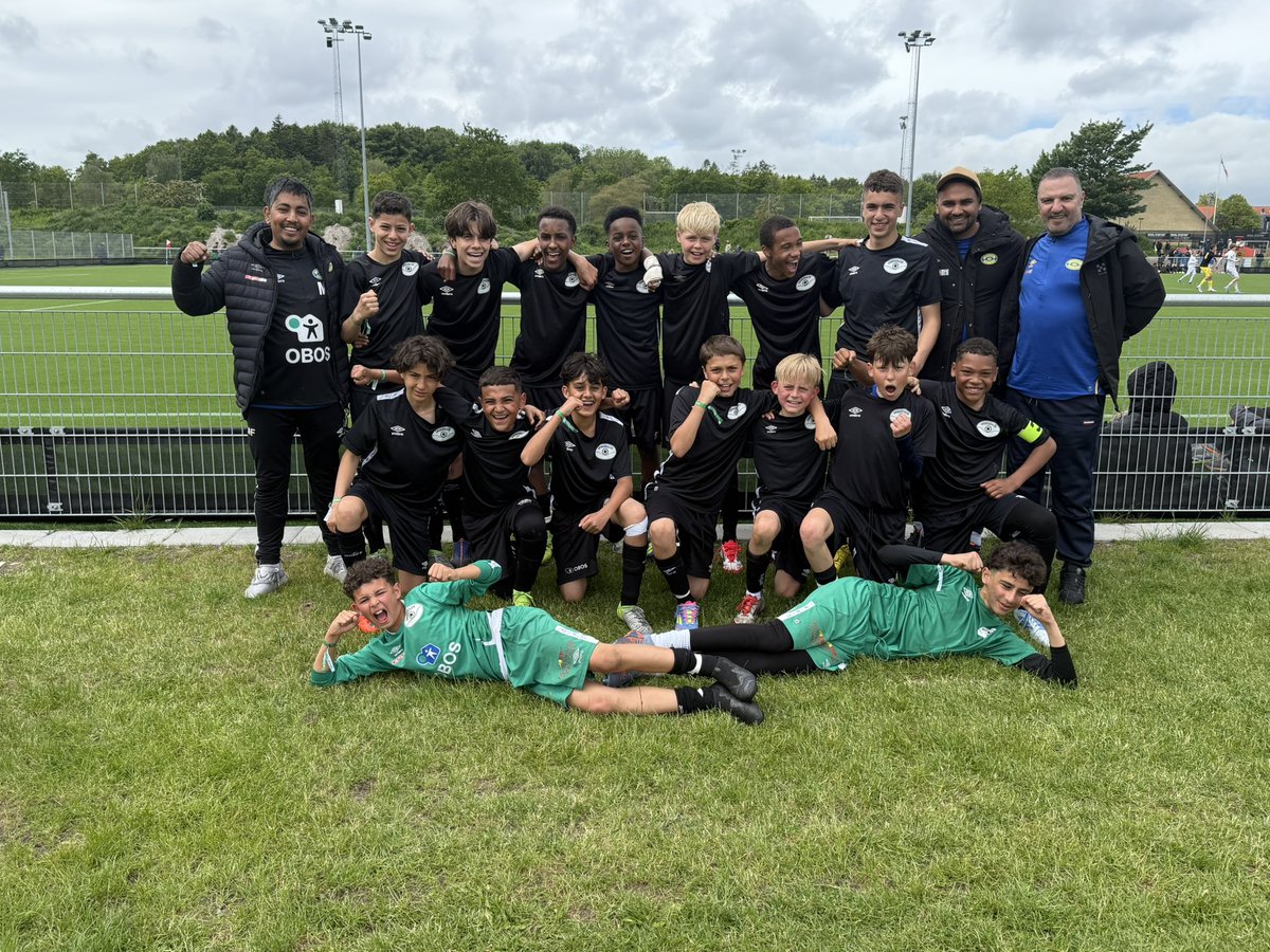 Groruddalen U13 er på eliteturnering i Danmark.
I dag slo de den tradisjonsrike svenske klubben Hammarby 4-2. 
2 nye kamper mot god motstand i morgen.
6 klubber i Groruddalen representert på dette laget, det gror godt i verdens beste dal!