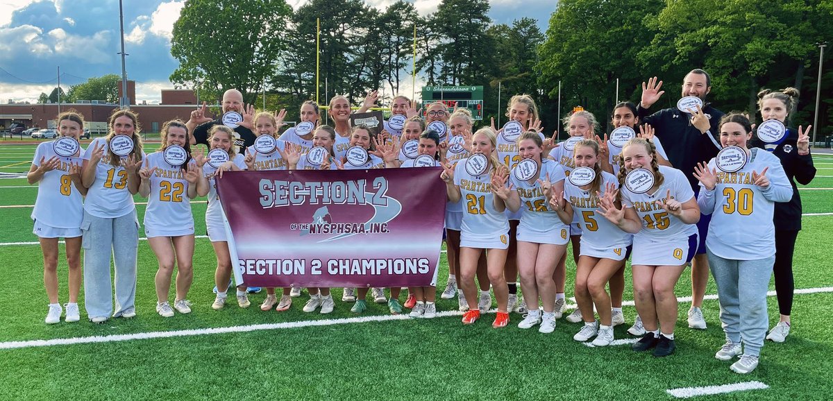 The Queensbury girls varsity lacrosse team has won its seventh straight sectional championship! Read more at: queensburyschool.org/article/2243948 🥍
#QUFSD #qufsd #queensburyhighschool