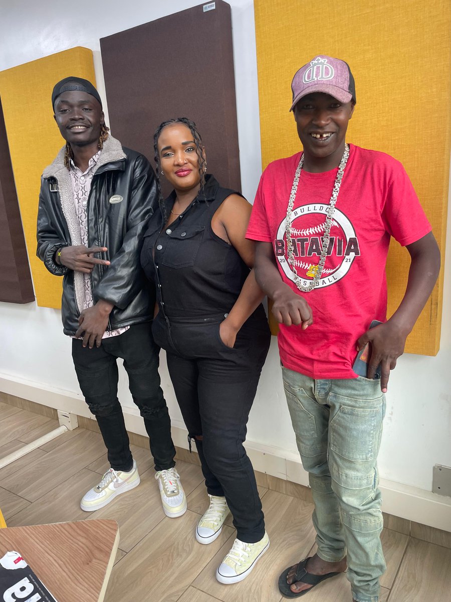 Ghetto Radio (@ghettoradio895) on Twitter photo Friyaay are meant for maximum vibes!
Goteana 3-7PM <a href="/Browngalnessa/">browngal a gal nessa</a> <a href="/abonokohdeh/">Bonoko Deh</a> and <a href="/DjVatos/">carlitos vatos locos</a> on the decks!
_89.5 FM Ndio Frequency_
Stream live on ghettoradio.co.ke
#stenjenijamo #Goteana Friyaay are meant for maximum vibes!
Goteana 3-7PM <a href="/Browngalnessa/">browngal a gal nessa</a> <a href="/abonokohdeh/">Bonoko Deh</a> and <a href="/DjVatos/">carlitos vatos locos</a> on the decks!
_89.5 FM Ndio Frequency_
Stream live on ghettoradio.co.ke
#stenjenijamo #Goteana