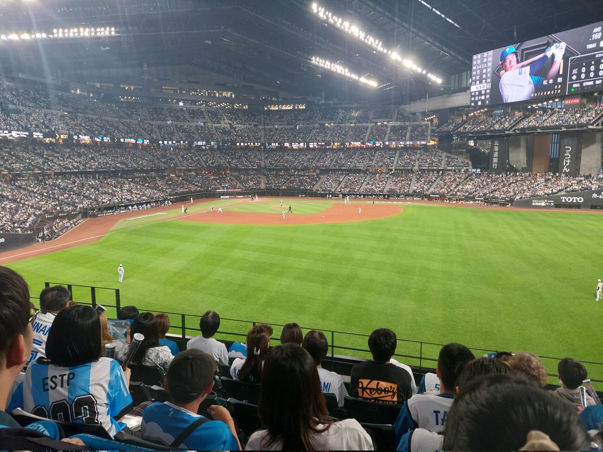 MANA__0214_'s tweet photo. 野球見てきた勝った https://t.co/GpS6e4ny7f
