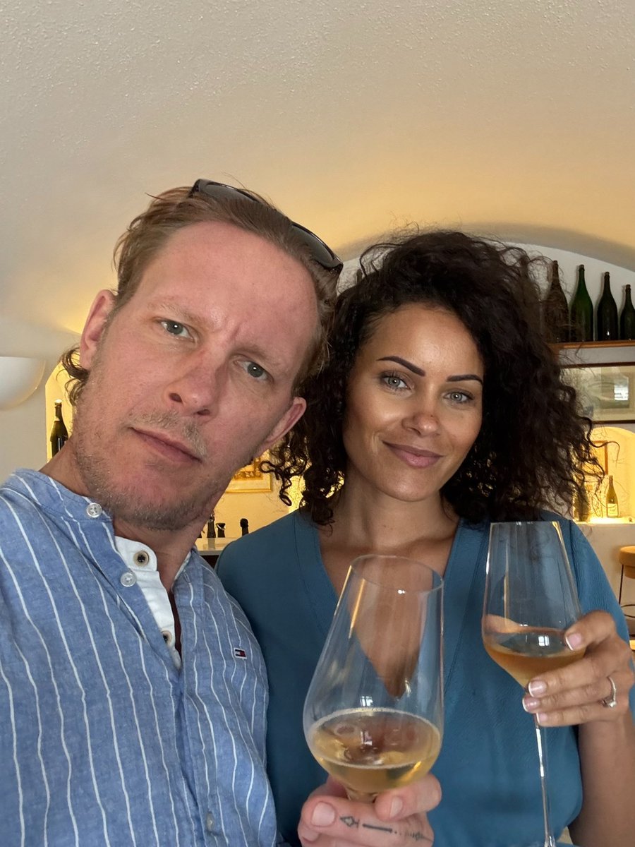 Laurence Fox tweet media