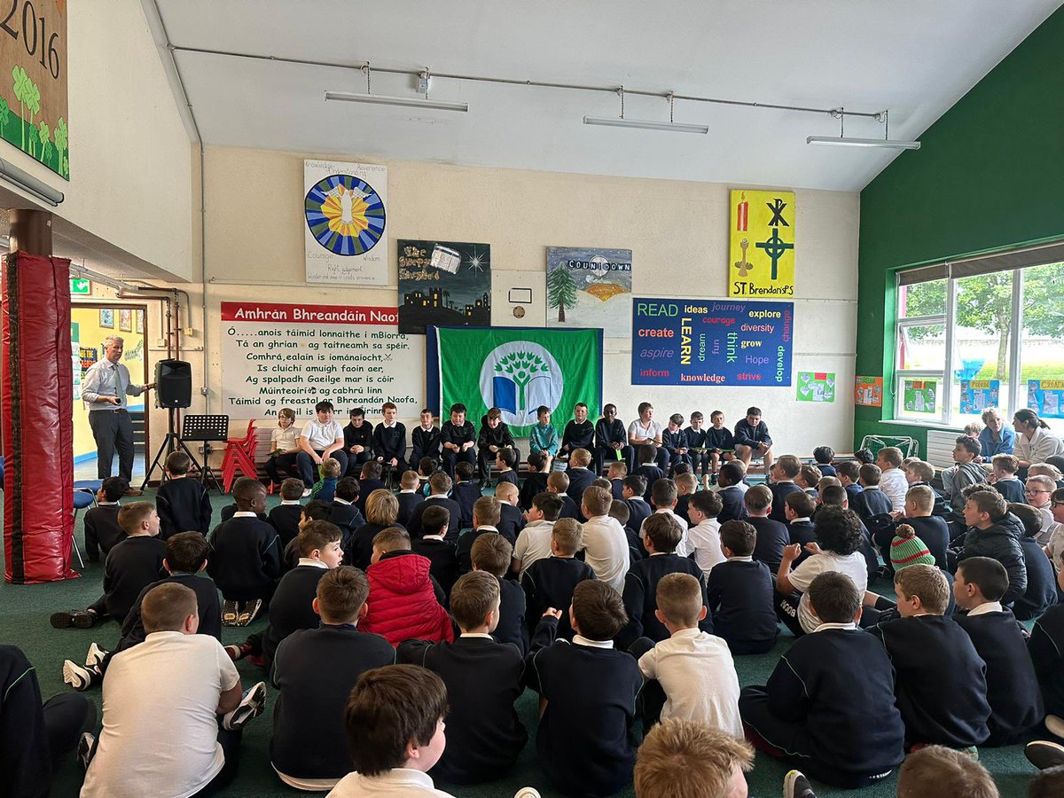 Well done👏Green school committee 2024/2025 for all your hard work and leadership in successfully achieving our 6th green flag-a lovely assembly was followed by flag being raised andthe ice cream van to give all the boys a nice treat 💚 <a href="/GreenSchoolsIre/">Green-Schools</a> <a href="/AnTaisce/">An Taisce</a>