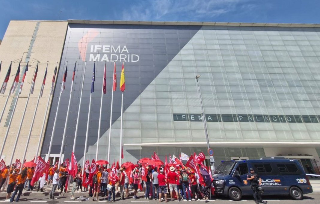 CCOO_REXSA's tweet photo. Hemos estado recordando a #Repsol
 que
 #LoFirmadoSeCumple y 
#LoFirmadoSeRespeta https://t.co/1OPW8hDnbH