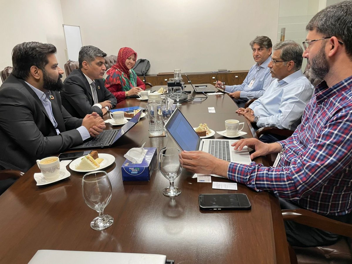 PunjabSDGsUnit's tweet image. Aligned with Output 2 of the Punjab SDGs Plus Project, #UNDPinPakistan's @PunjabSDGsUnit team, led by Project Manager @amaneconomist met with Chairman @InterloopLtd @MusadaqZ and senior management to explore partnership, driving sustainability & economic inclusion in Punjab. 1/2