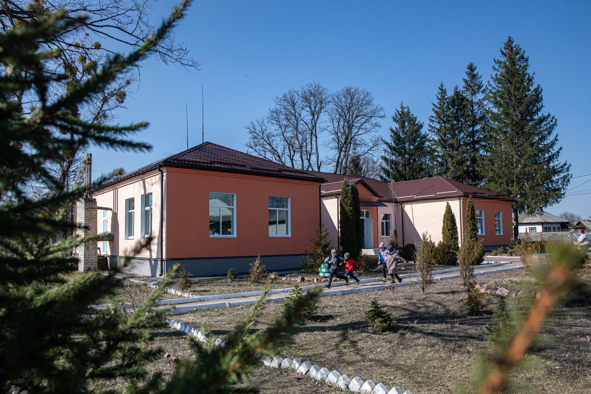 UNDP Ukraine 🇺🇦 (@undpukraine) on Twitter photo A story of resilience from #Zhytomyr Oblast. 💛 Once damaged by war, the village school in Nova Radcha reopened in 2024 thanks to the #EU4UASchools project supported by 🇪🇺<a href="/echo_Europe/">EU Humanitarian Aid | European Neighbourhood 🇪🇺</a> & 🇺🇳<a href="/UNDP/">UN Development</a>. Now, the children are back — and so is hope. More: undpukraine.exposure.co/restoration_of… A story of resilience from #Zhytomyr Oblast. 💛 Once damaged by war, the village school in Nova Radcha reopened in 2024 thanks to the #EU4UASchools project supported by 🇪🇺<a href="/echo_Europe/">EU Humanitarian Aid | European Neighbourhood 🇪🇺</a> & 🇺🇳<a href="/UNDP/">UN Development</a>. Now, the children are back — and so is hope. More: undpukraine.exposure.co/restoration_of…