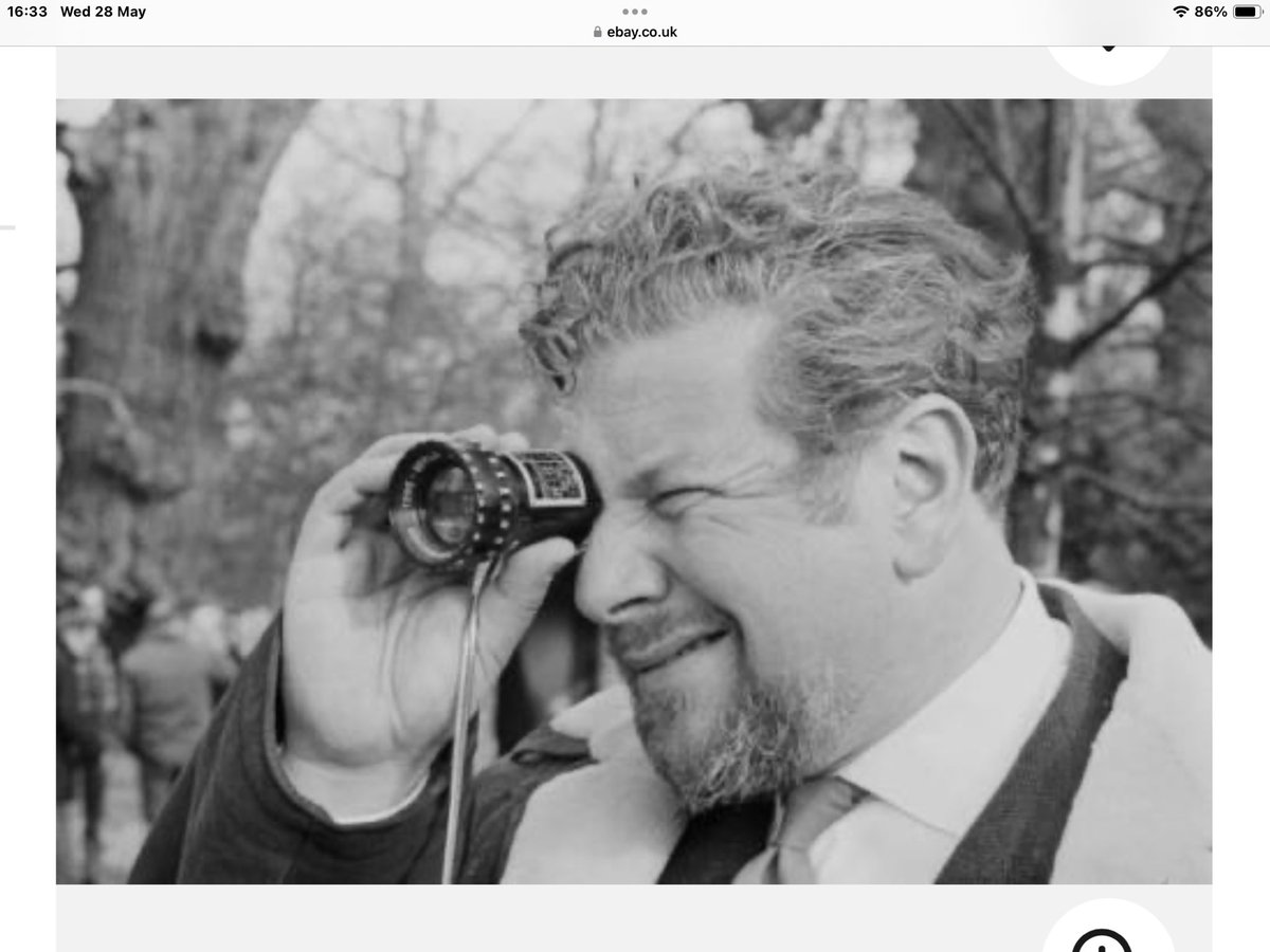 I recently bought a Tewe directors viewfinder. Pic 1. It was described as 35mm-200mm. However what I was after was the Tewe that Peter Ustinov is looking through in Pic 2. It’s twice as big. Does anyone know what it’s called specifically so I don’t order the wrong thing again?