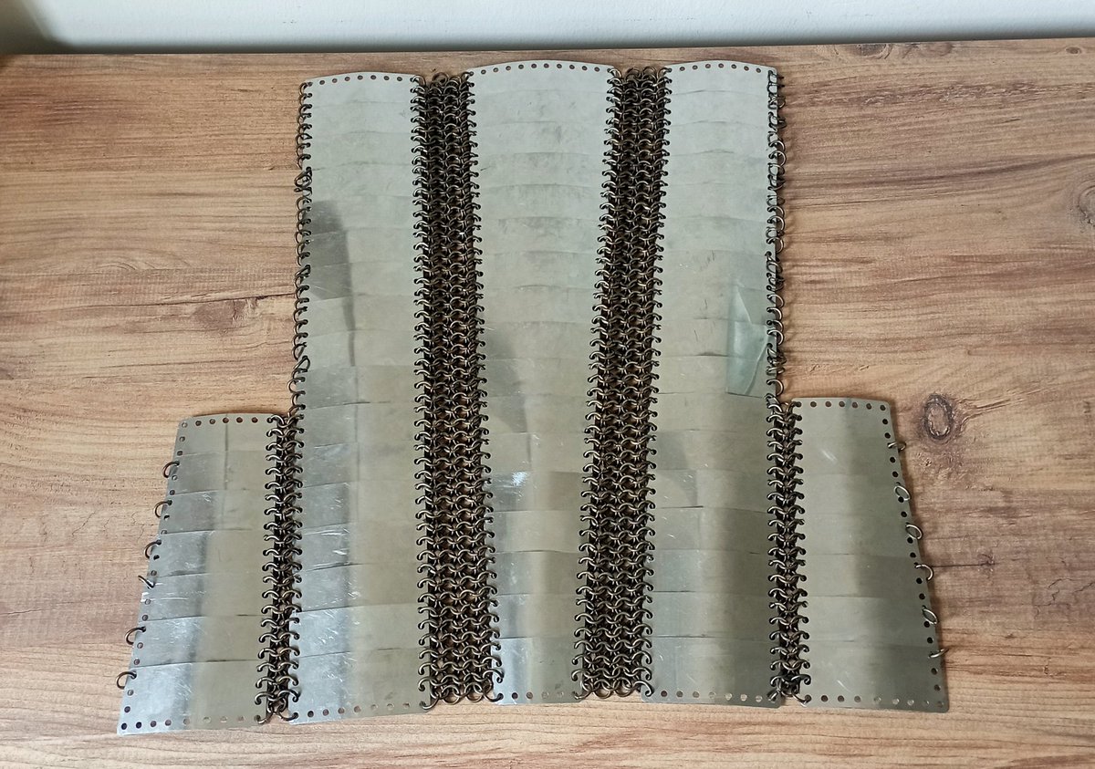 Ön Yüz / Arka Yüz

Plakalar birleştikçe daha da güzelleşiyor.