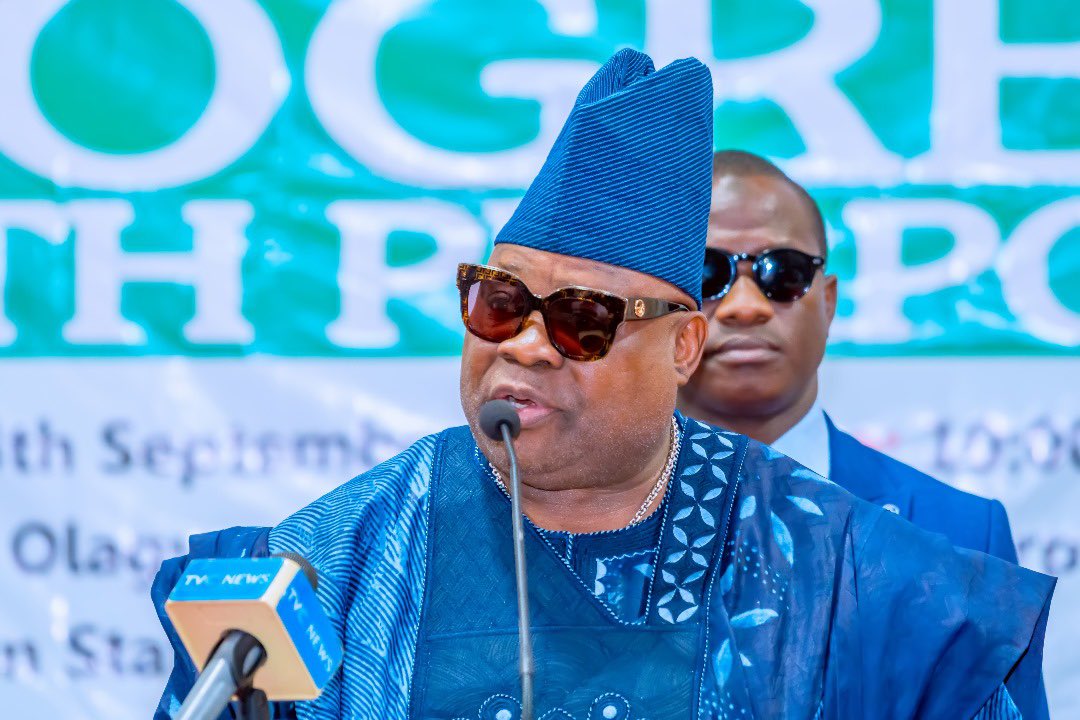 NEWS RELEASE 

THE HISTORY OF HOW OSUN IS THE BIRTHPLACE OF ADIRE, OSUN GOVERNOR SPOKESPERSON RESPONDS TO OGUN ADIRE TRADERS

OSOGBO– 30/05/2025– Osunstate.gov.ng

The Spokesperson to the Osun State Governor, Mallam Olawale Rasheed, has defended the statement credited to